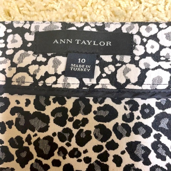 Ann Taylor Animal Print Pencil Skirt Zipper Accent Leopard Black Gray Size 10 - Picture 11 of 15